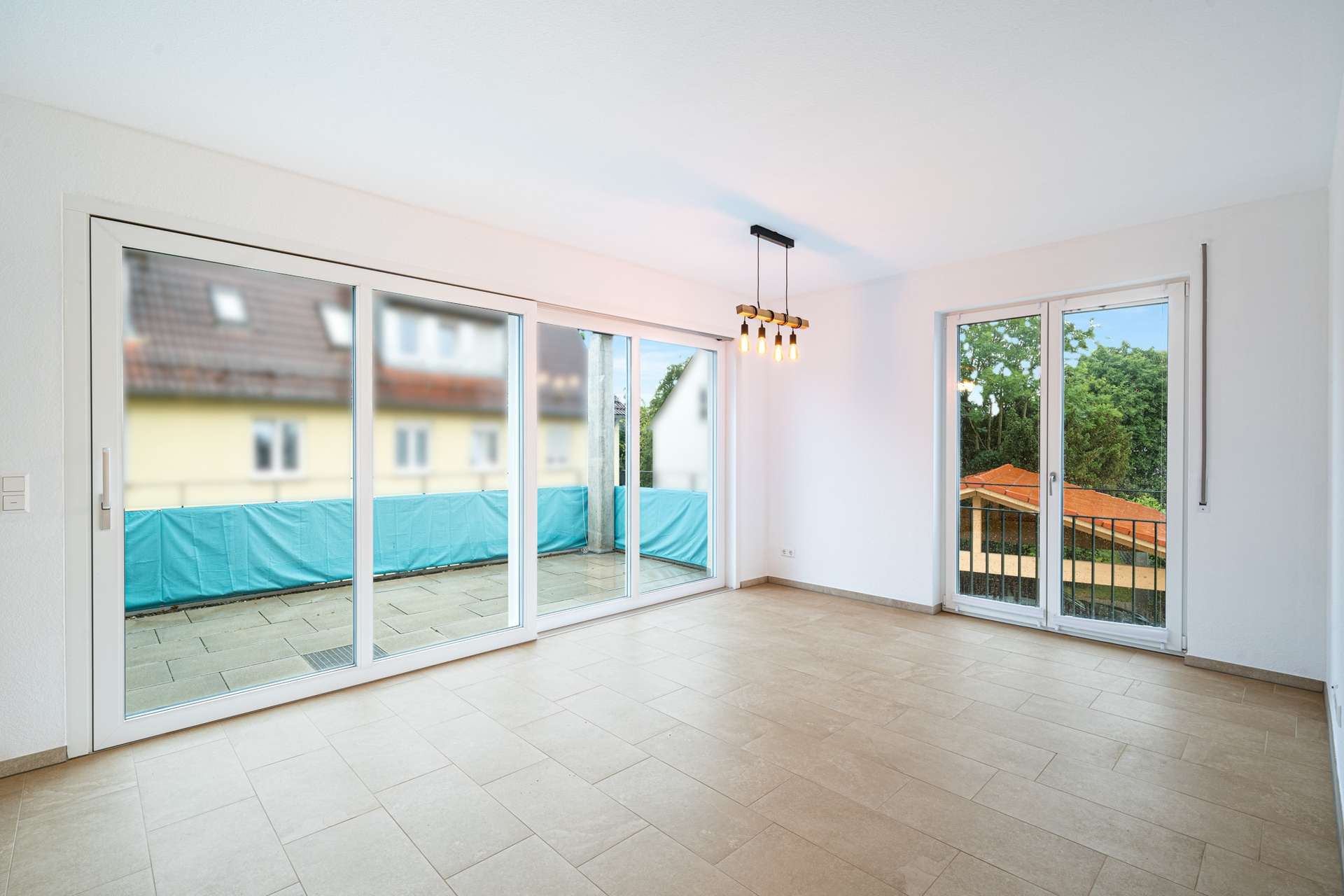 Zentral! Junge, barrierearme 3,5-Zimmer-Eigentumswohnung mit Sonnenbalkon